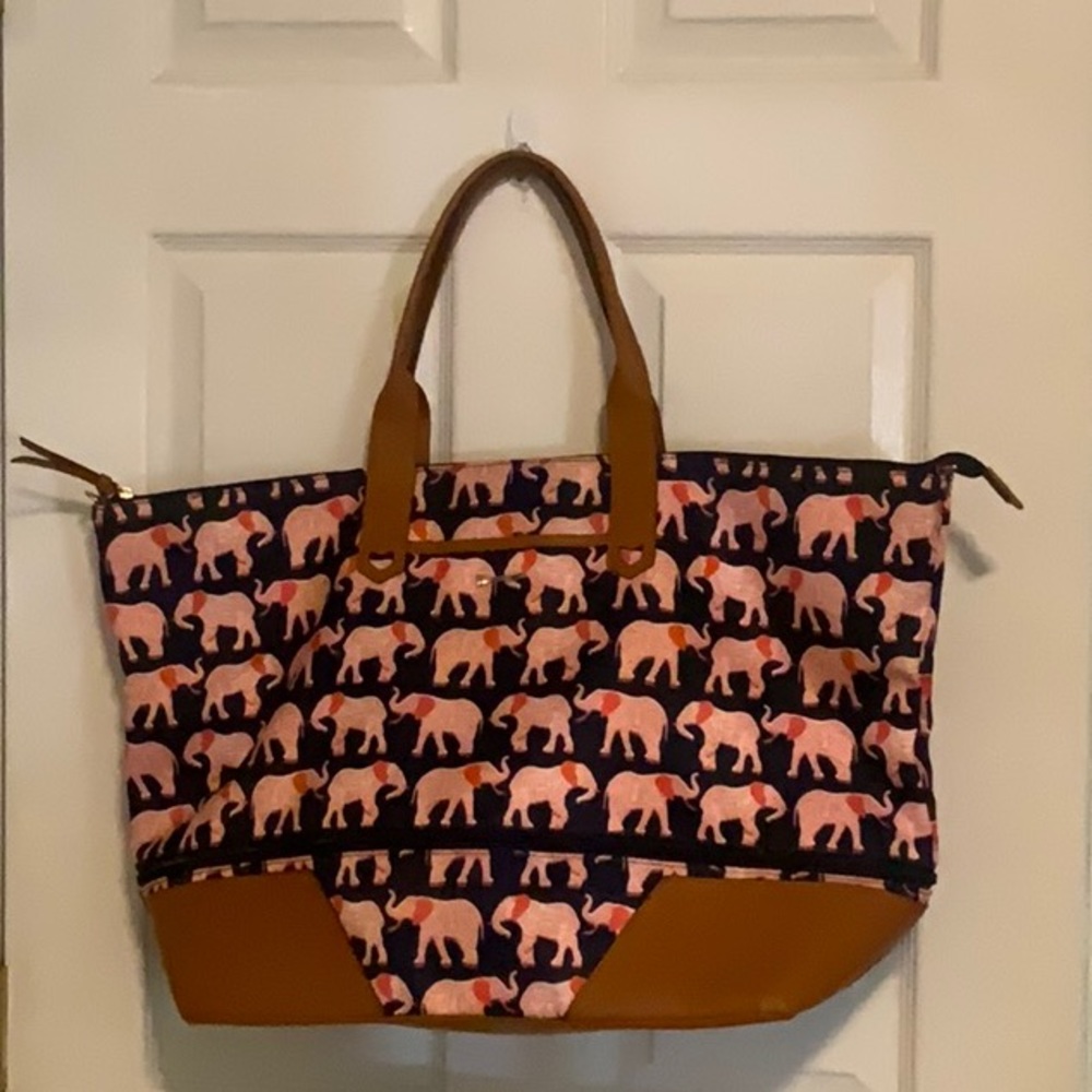 Stella & Dot Elephant Getaway Expandable Tote - Large